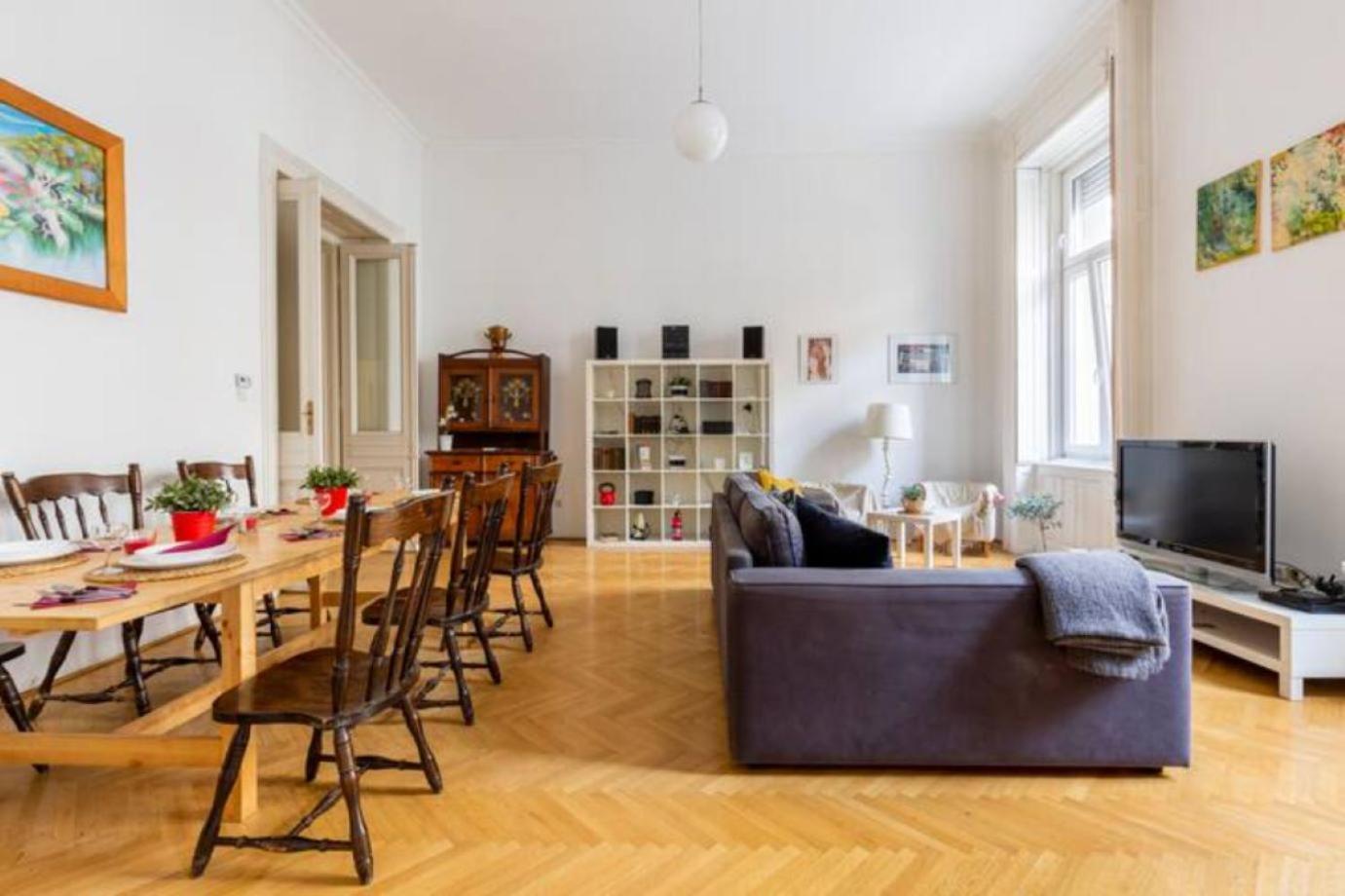 Bourgeois Elegance In The Heart Of Budapest Esterno foto