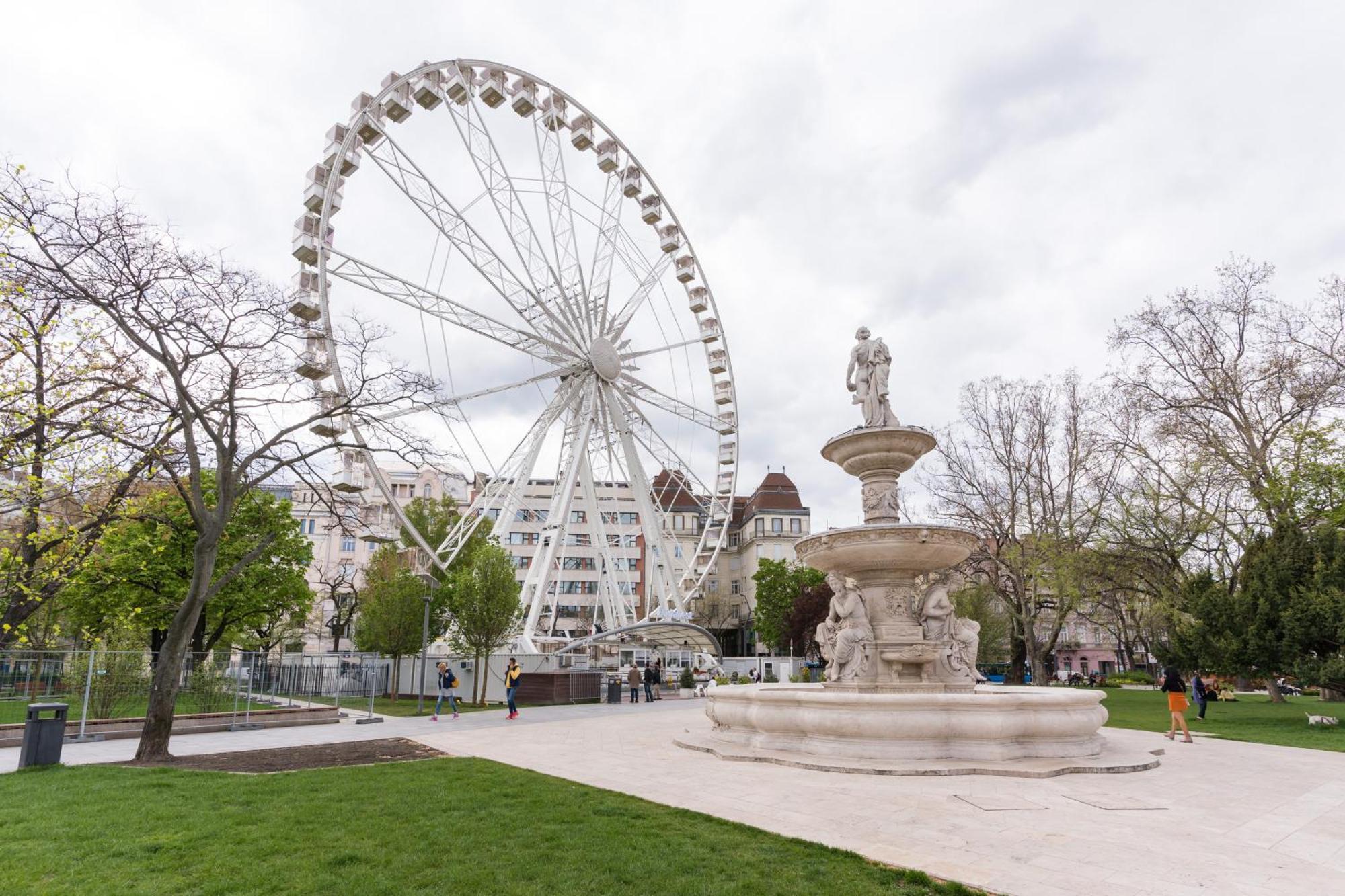 Bourgeois Elegance In The Heart Of Budapest Esterno foto