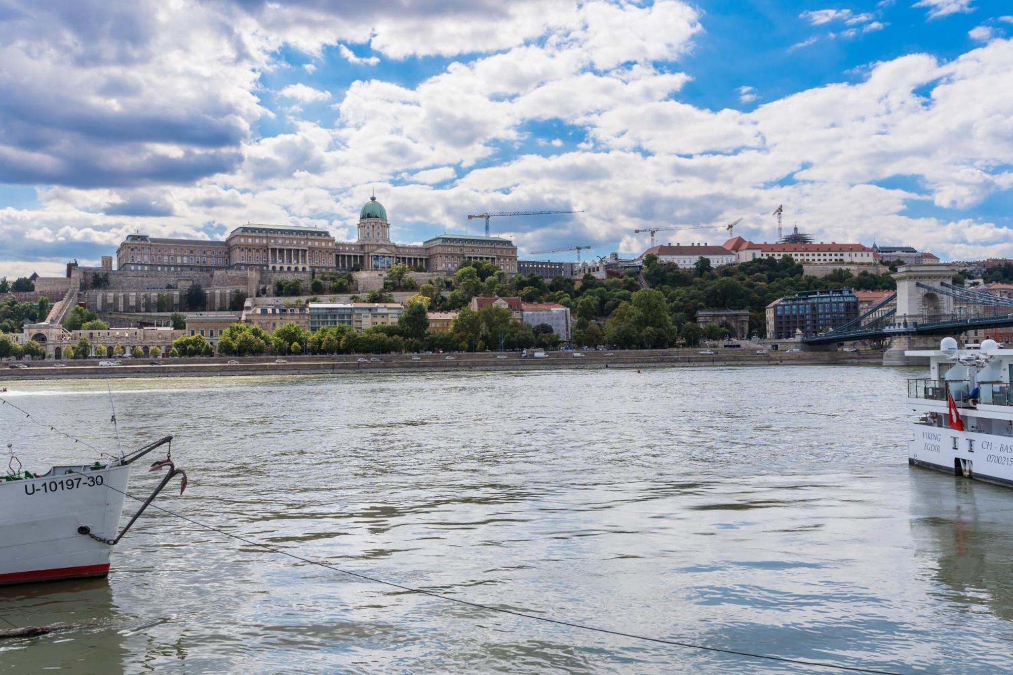 Bourgeois Elegance In The Heart Of Budapest Esterno foto